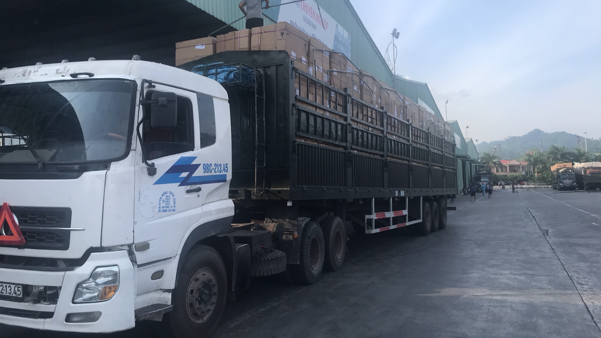 Vận tải container - Công Ty TNHH Vận Tải Quốc Tế Thảo Nguyên